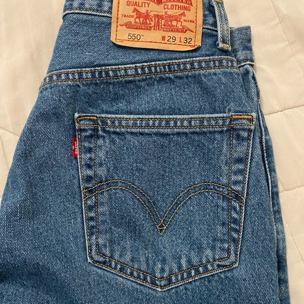 Levi's 550 Blue Jeans